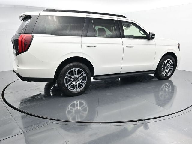 Certified 2025 Ford Expedition Active AWD/4WD image 10