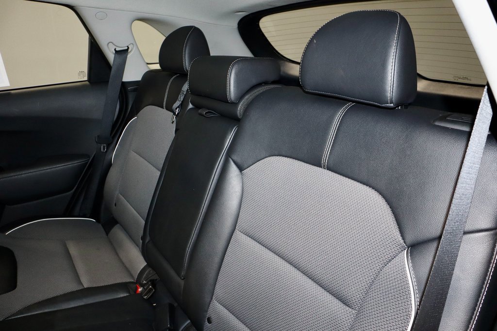 Used 2022 Kia Niro EX w/ Cold Weather Package image 23