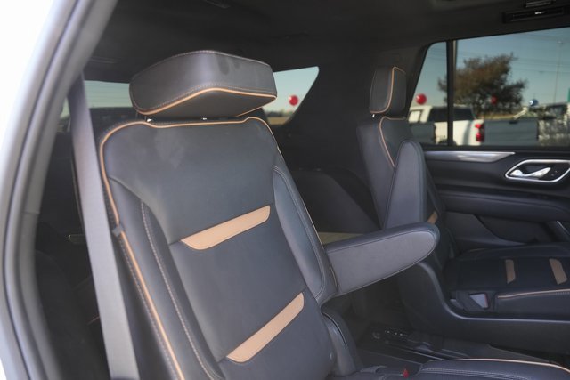 Used 2023 GMC Yukon AT4 w/ Technology Package image 17