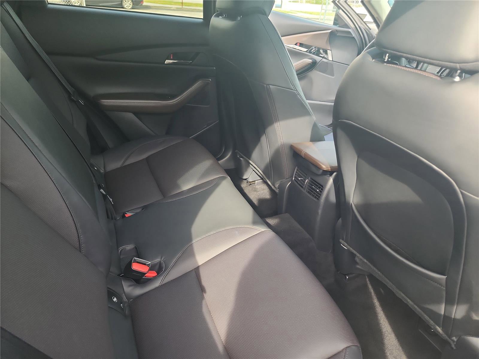 Used 2022 MAZDA CX-30 2.5 Turbo w/ Premium Package image 21