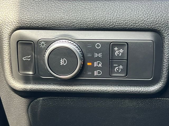 Certified 2020 Ford Explorer XLT w/ Equipment Group 202A image 25