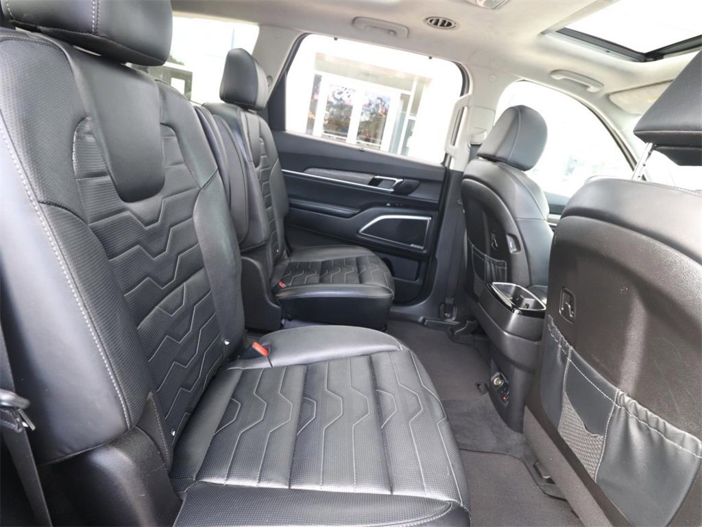Used 2022 Kia Telluride SX w/ SX Prestige Package image 21