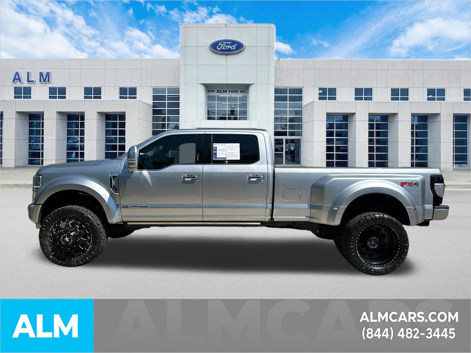 Certified 2022 Ford F450 Platinum w/ FX4 Off-Road Package AWD/4WD image 9