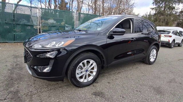 Certified 2021 Ford Escape SE w/ Convenience Package AWD/4WD image 3