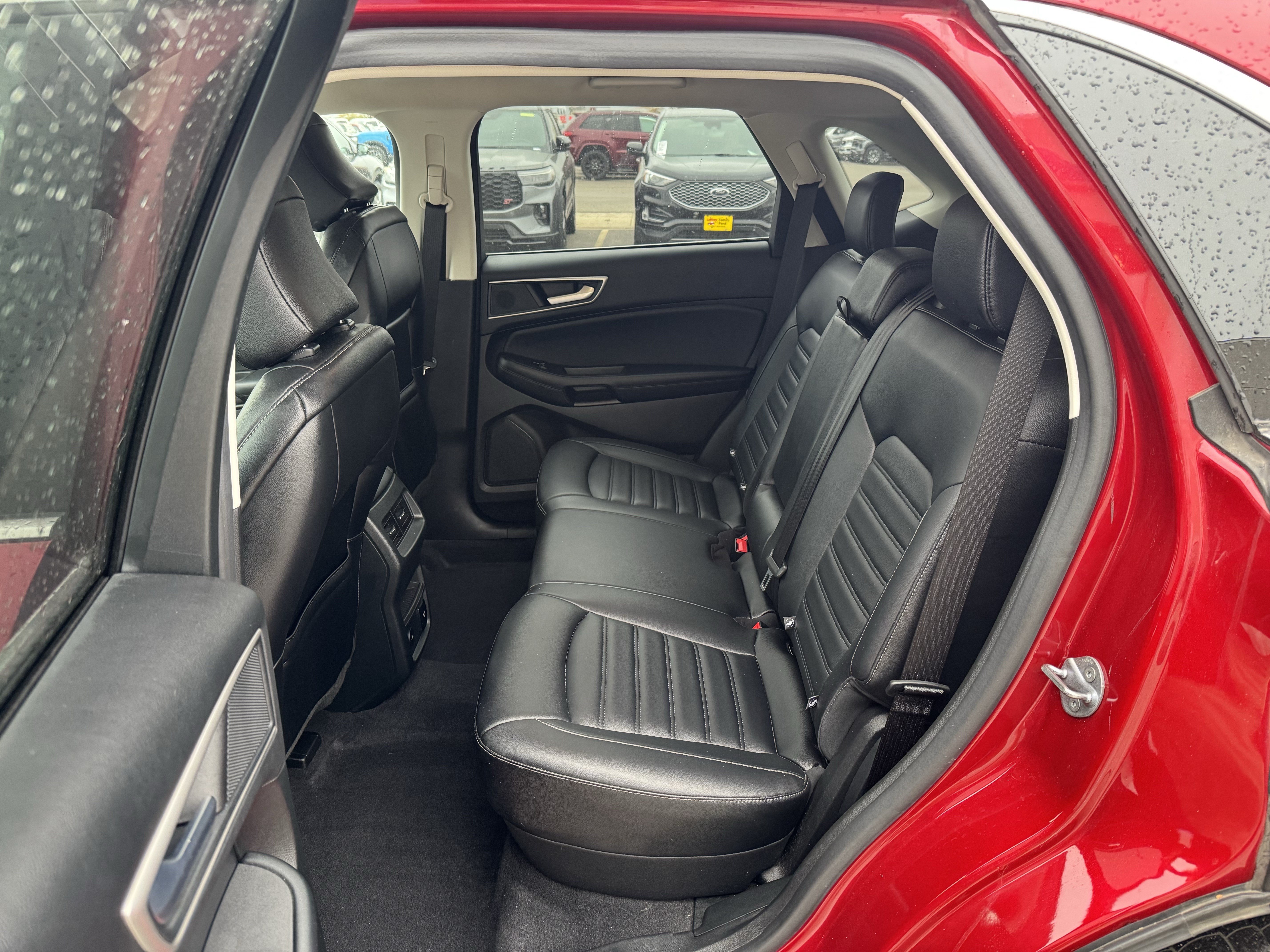 Certified 2024 Ford Edge SEL w/ Convenience Package AWD/4WD image 9