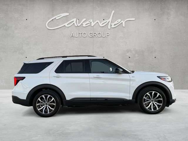 Certified 2025 Ford Explorer ST-Line w/ Premium Package image 6