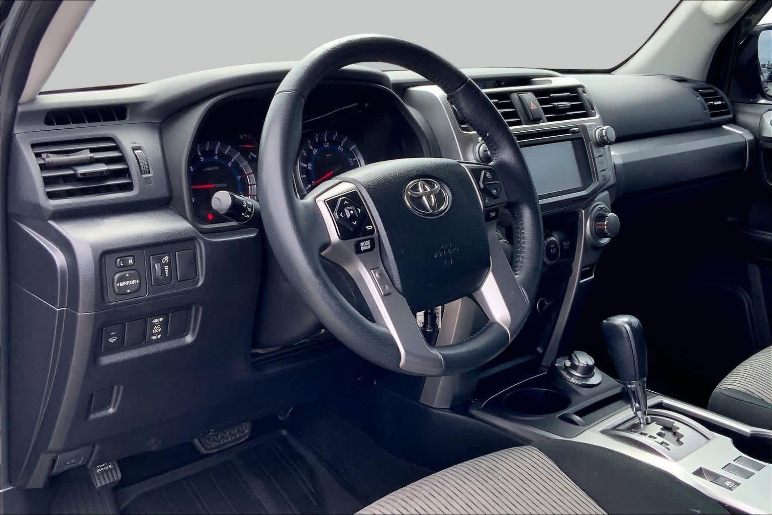 Used 2019 Toyota 4Runner SR5 AWD/4WD image 17