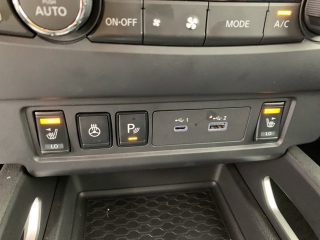 Used 2024 Nissan Frontier SV w/ SV Convenience Package image 17