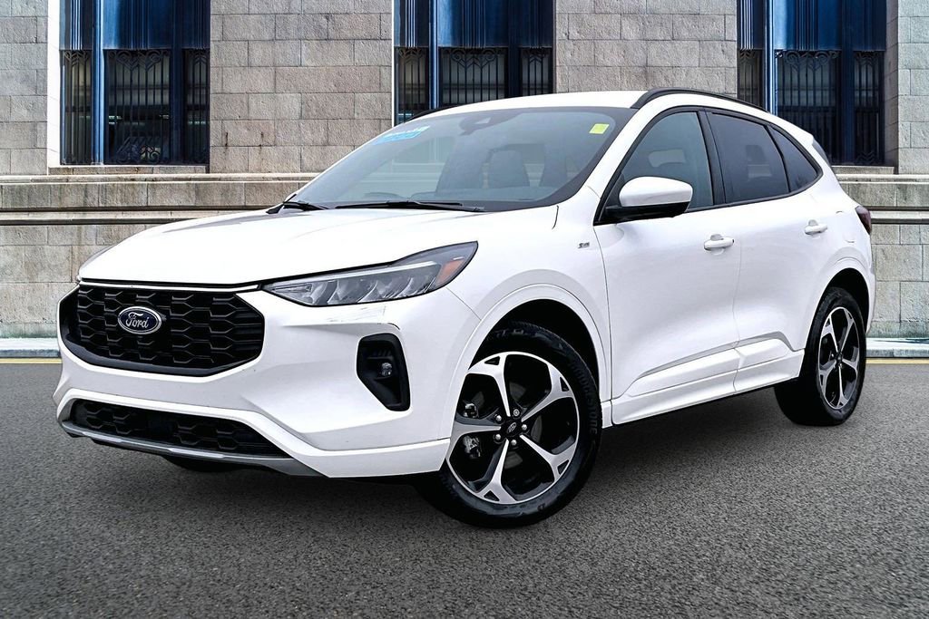 Certified 2023 Ford Escape ST-Line Select w/ Tech Pack #2 video 2