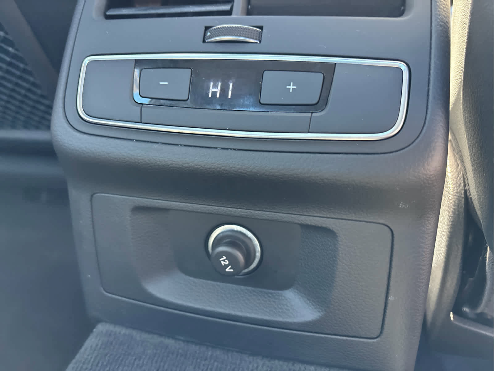 Used 2021 Audi A4 2.0T Premium image 34