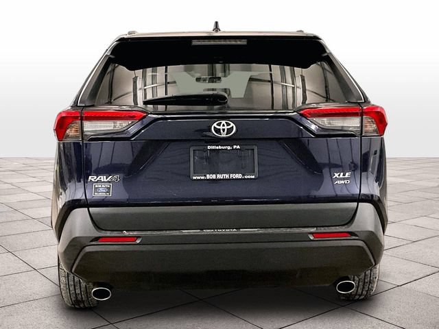 Used 2022 Toyota RAV4 XLE AWD/4WD image 4