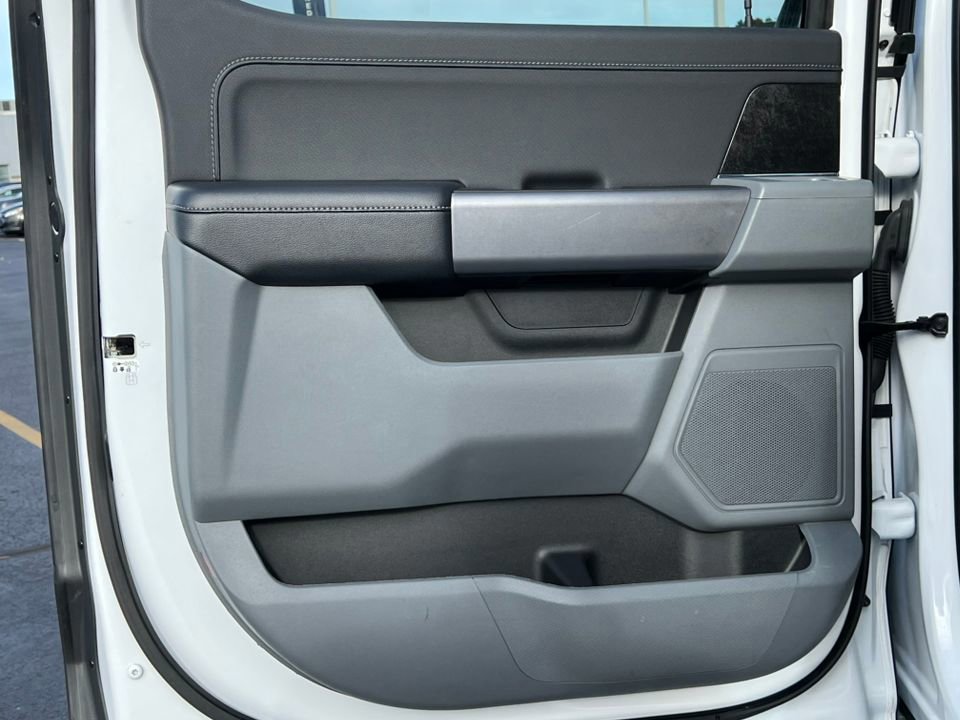 Certified 2022 Ford F150 XLT w/ Equipment Group 301A Mid image 43