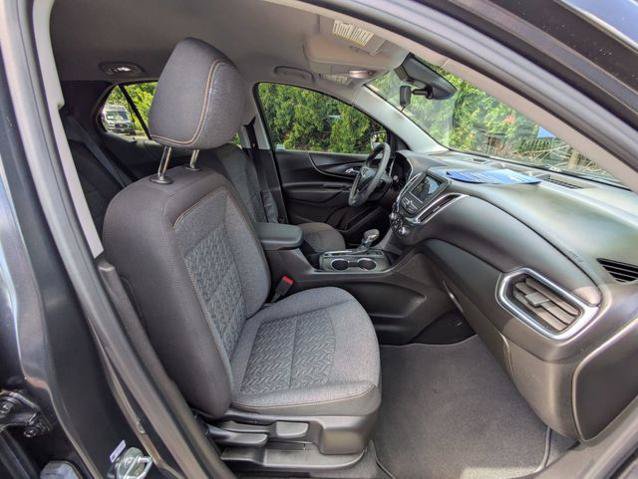 Used 2022 Chevrolet Equinox LT AWD/4WD image 34