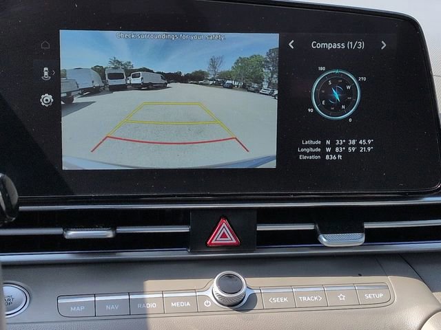 Used 2025 Hyundai Elantra SEL image 26