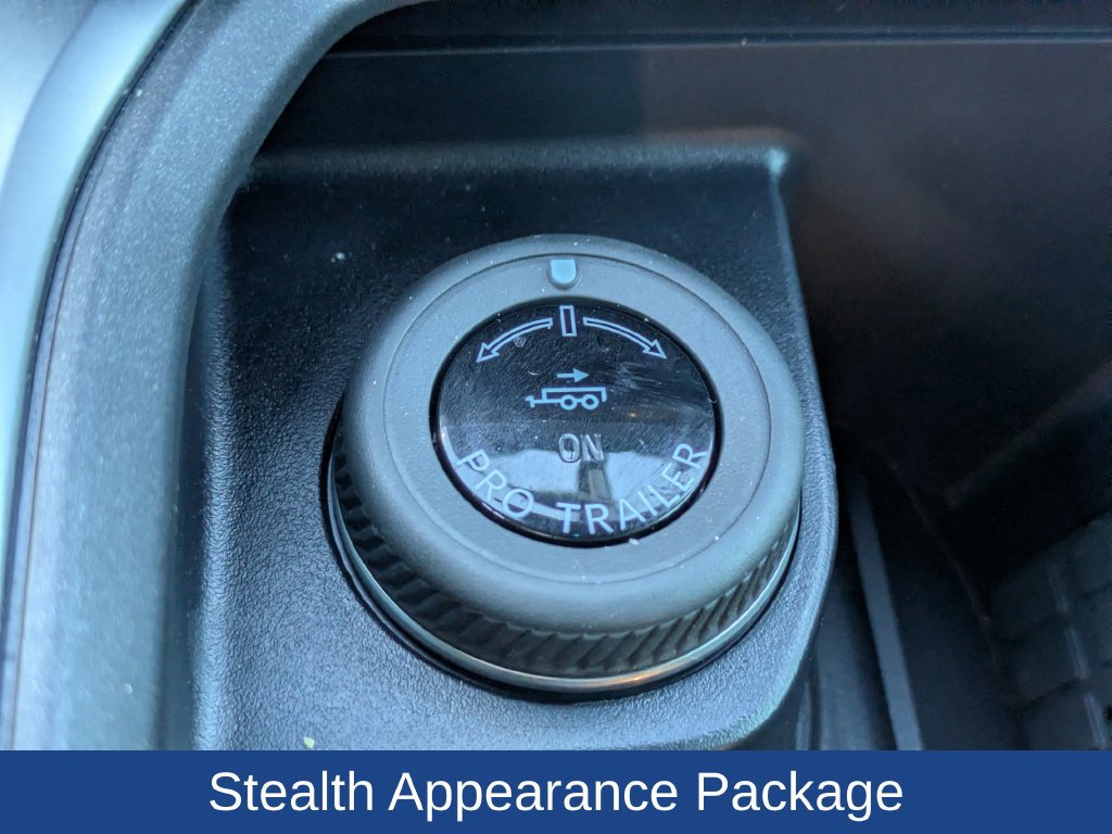 Certified 2025 Ford Expedition Max Platinum w/ Stealth Performance Package AWD/4WD image 28