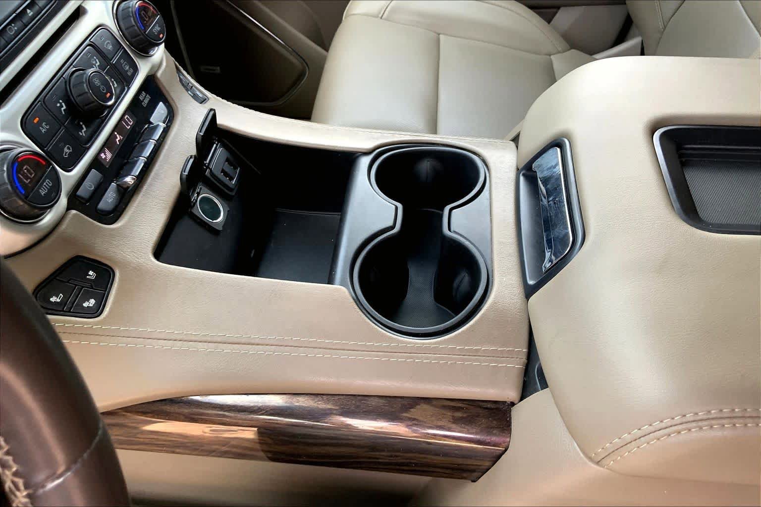 Used 2020 GMC Yukon SLT w/ Premium Edition RWD image 17