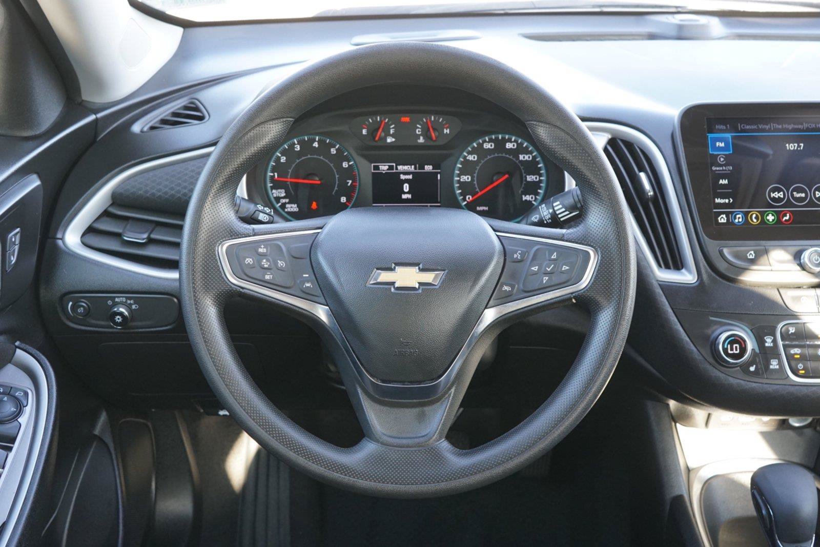 Used 2025 Chevrolet Malibu LT FWD image 26
