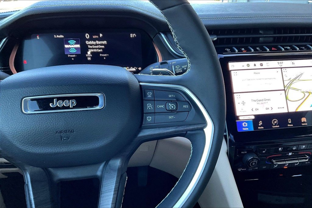 Used 2024 Jeep Grand Cherokee L Limited w/ Luxury Tech Group II RWD image 12