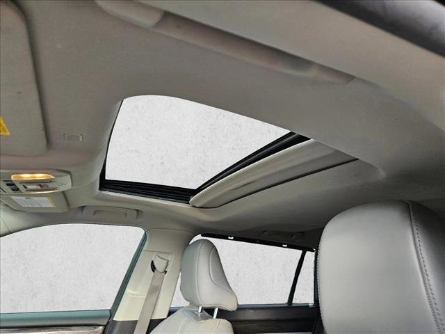 Used 2021 Toyota Highlander Limited image 9