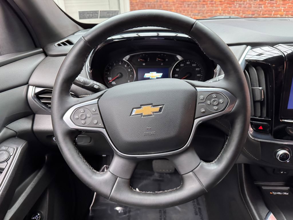 Used 2023 Chevrolet Traverse LT AWD/4WD image 13