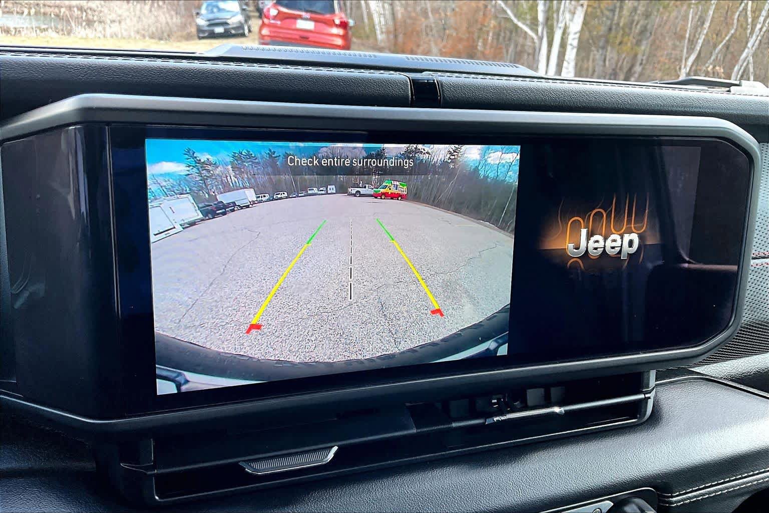 Used 2024 Jeep Wrangler Unlimited Rubicon AWD/4WD image 29