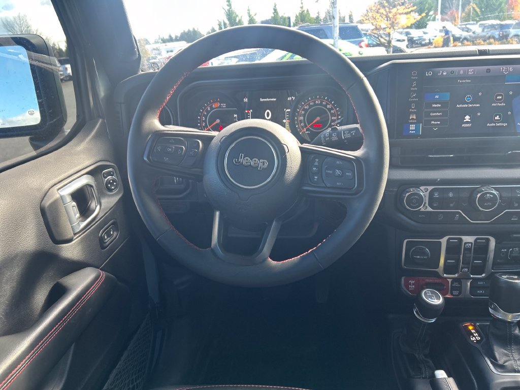 Used 2024 Jeep Wrangler Unlimited Rubicon w/ Convenience Group AWD/4WD image 8