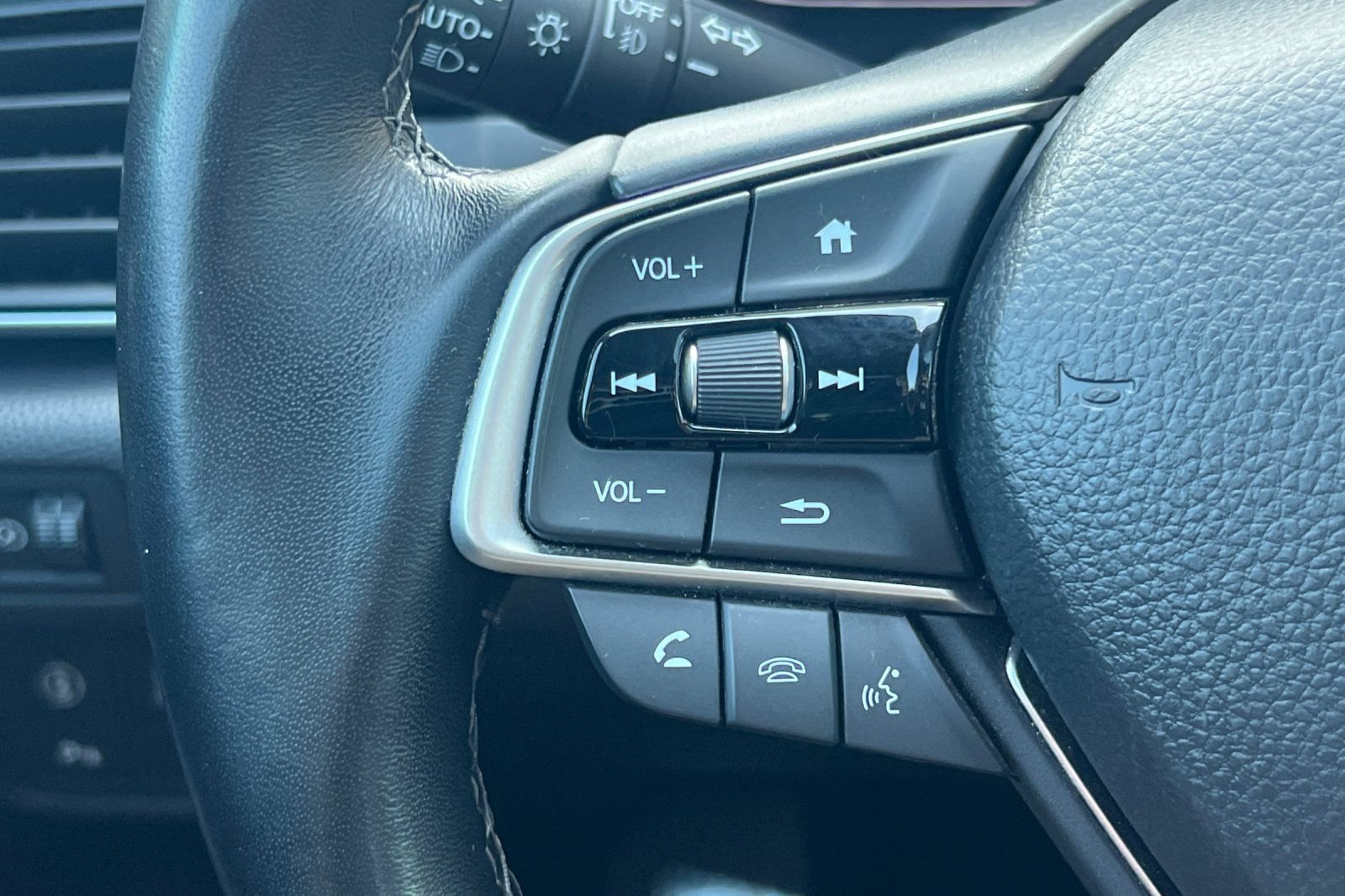 Used 2022 Honda Accord EX-L image 33