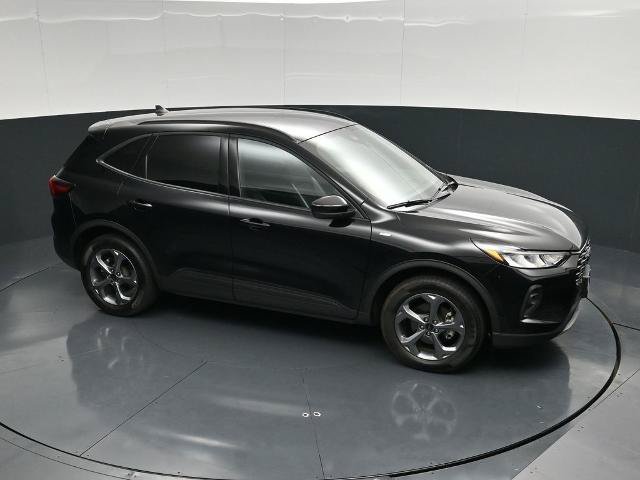 Certified 2025 Ford Escape ST-Line Select AWD/4WD image 37