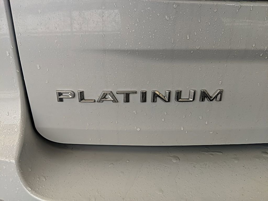 Certified 2025 Ford Expedition Max Platinum image 9