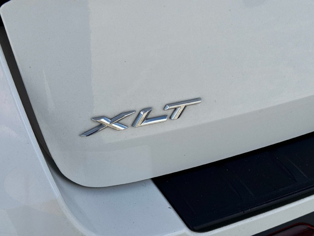 Certified 2022 Ford Explorer XLT w/ Equipment Group 202A RWD image 11
