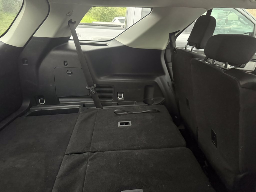 Certified 2025 Ford Explorer Active AWD/4WD image 11