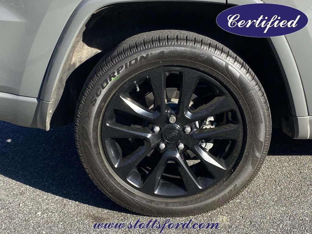 Used 2020 Jeep Grand Cherokee Altitude AWD/4WD image 7