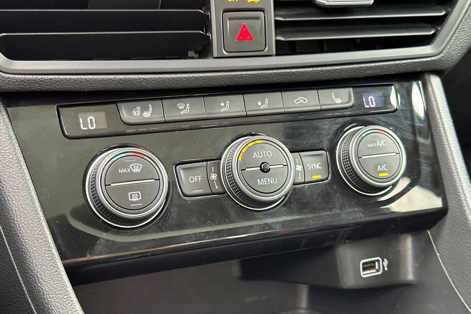 Used 2020 Volkswagen Jetta SEL image 20