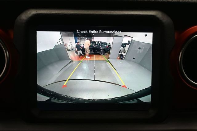 Used 2019 Jeep Wrangler Unlimited Rubicon AWD/4WD image 13