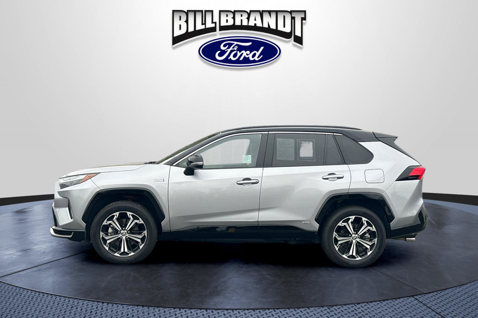 Used 2023 Toyota RAV4 XSE w/ Weather Package AWD/4WD image 6