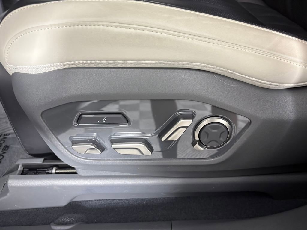 Used 2025 Kia EV9 GT-Line image 15