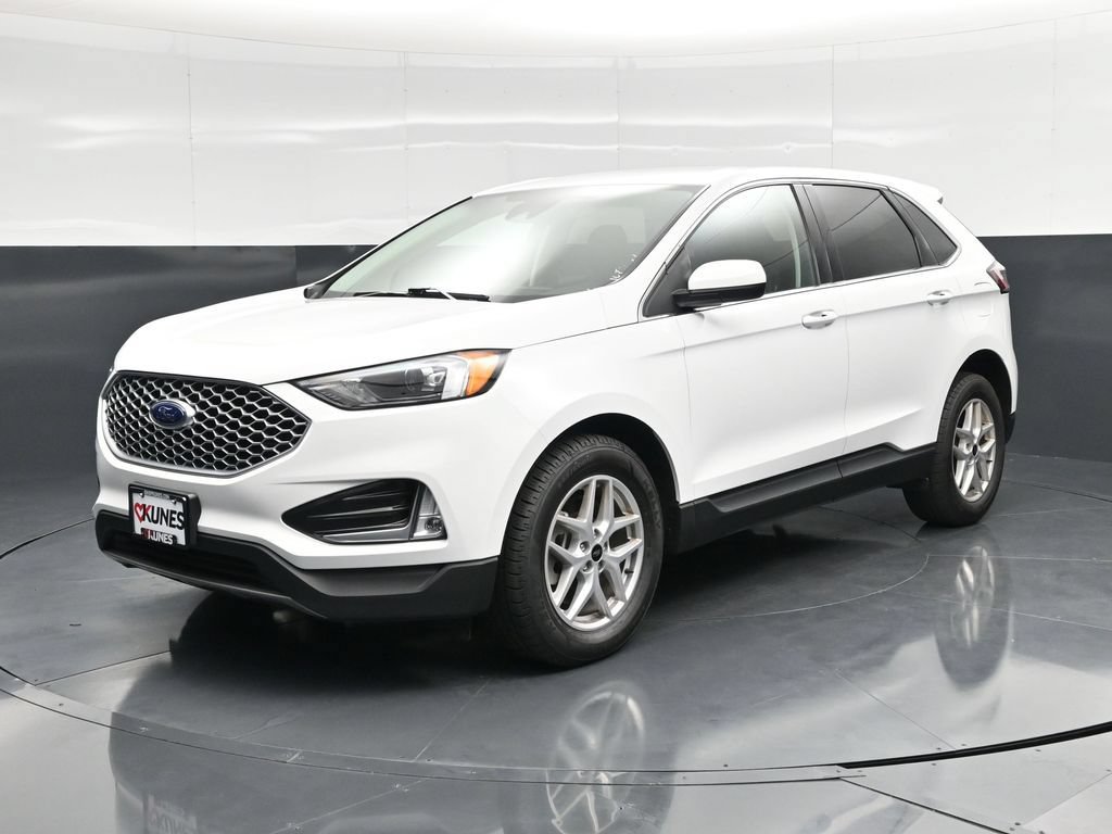 Certified 2024 Ford Edge SEL w/ Convenience Package AWD/4WD image 5