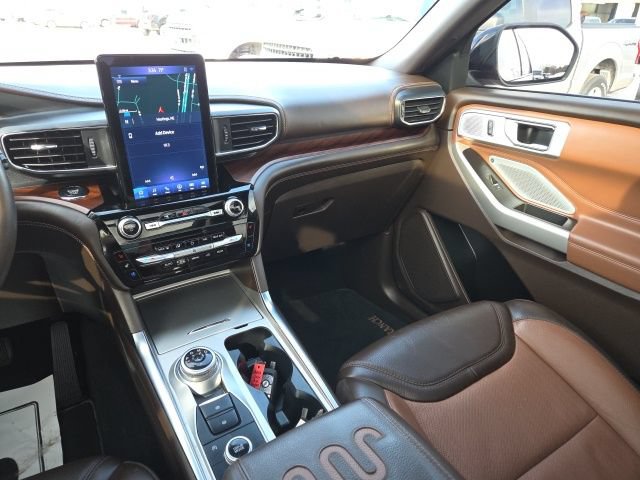 Certified 2024 Ford Explorer King Ranch w/ Technology Package AWD/4WD image 34