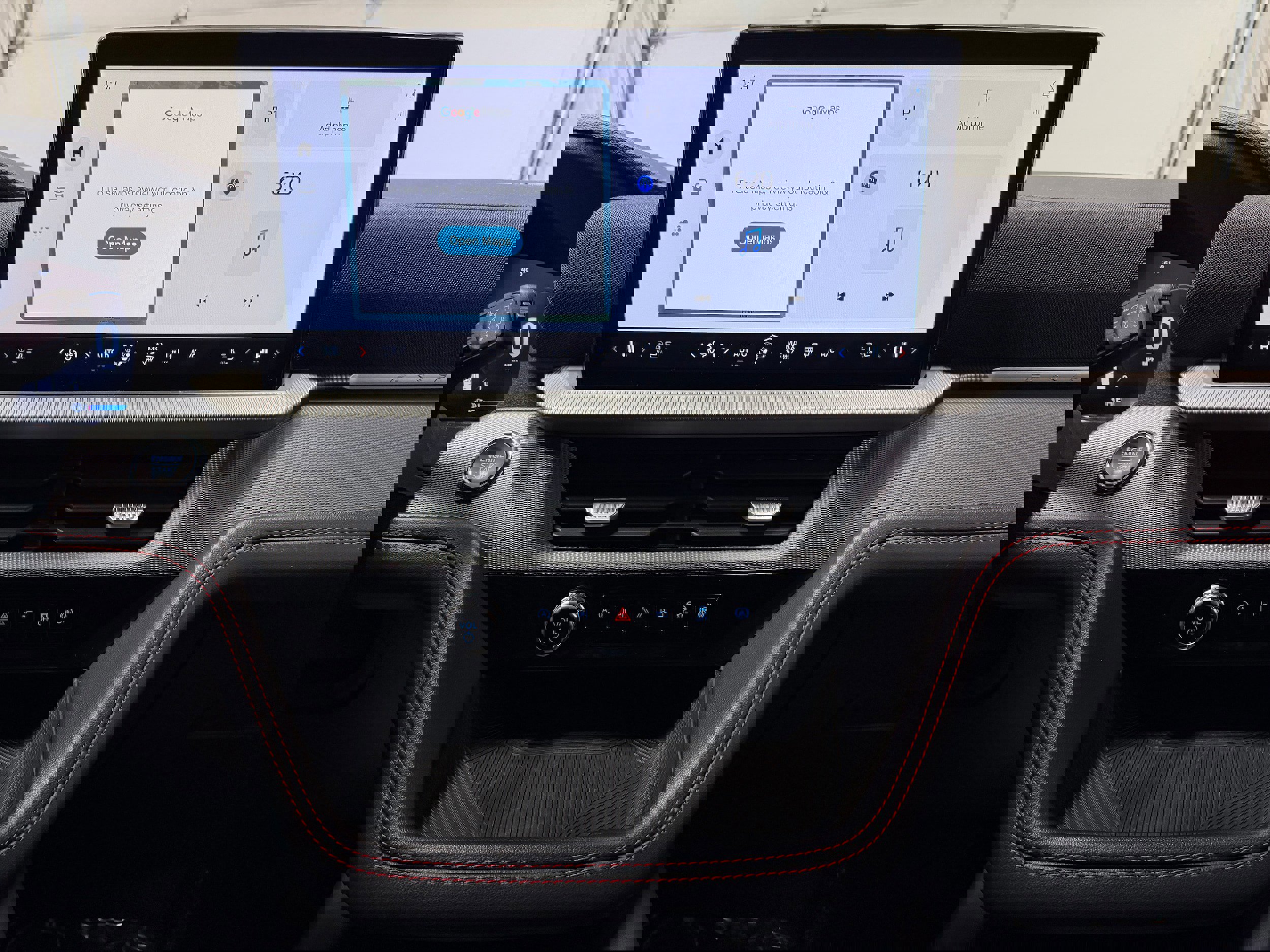 Certified 2025 Ford Explorer ST-Line image 22