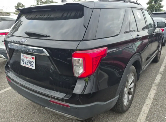 Certified 2023 Ford Explorer XLT w/ Equipment Group 202A AWD/4WD image 5