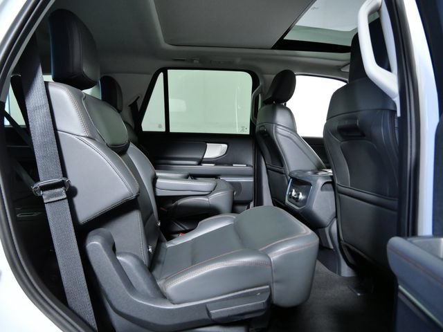 Certified 2025 Ford Expedition Active AWD/4WD image 13