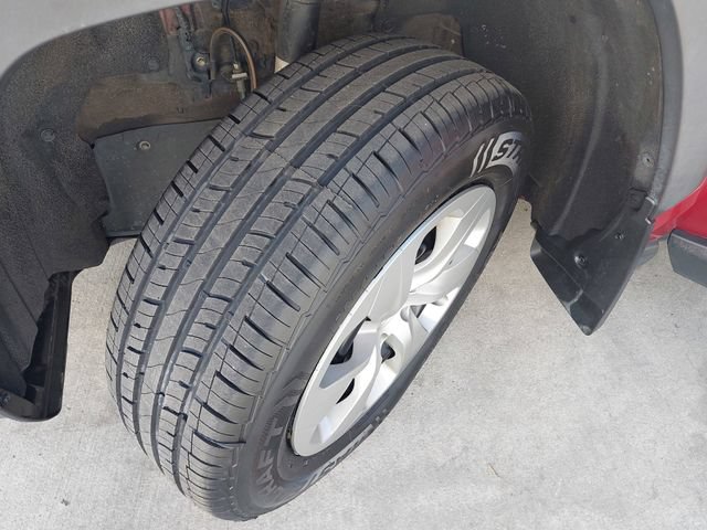 Used 2023 Toyota RAV4 LE FWD image 29