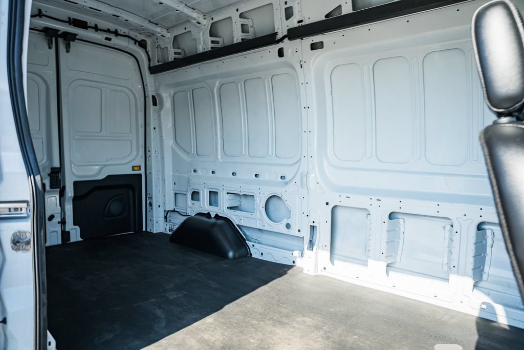 Certified 2024 Ford Transit 250 148 High Roof RWD image 13