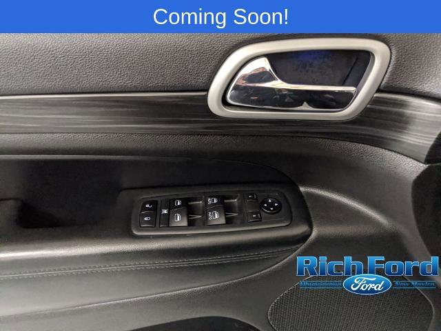 Used 2021 Jeep Grand Cherokee Laredo X image 15