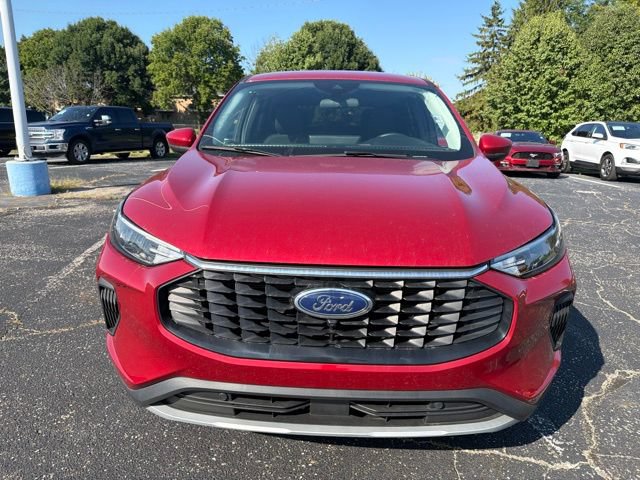 Certified 2023 Ford Escape Active w/ Tech Pack #2 AWD/4WD image 3
