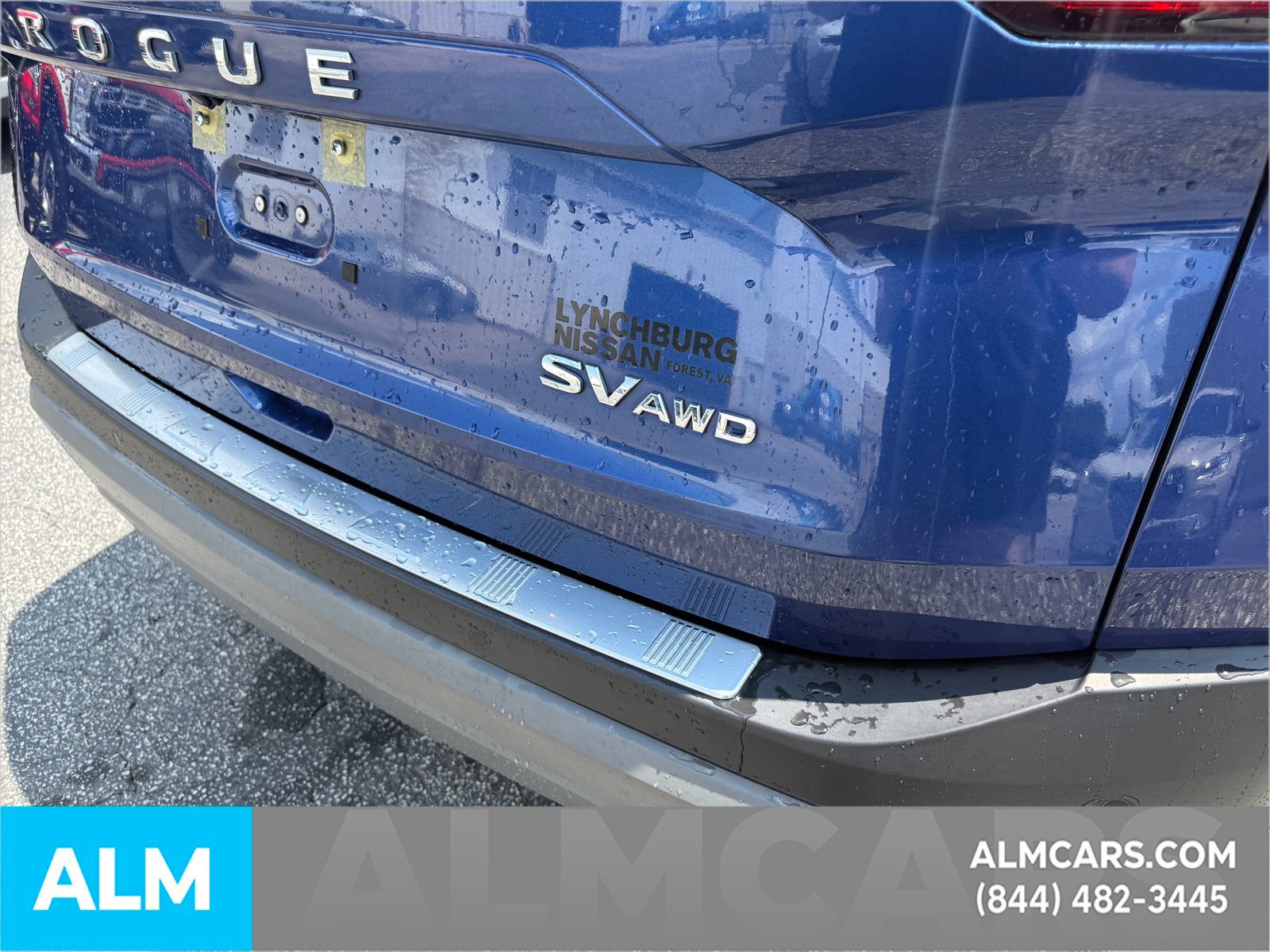 Used 2023 Nissan Rogue SV AWD/4WD image 6