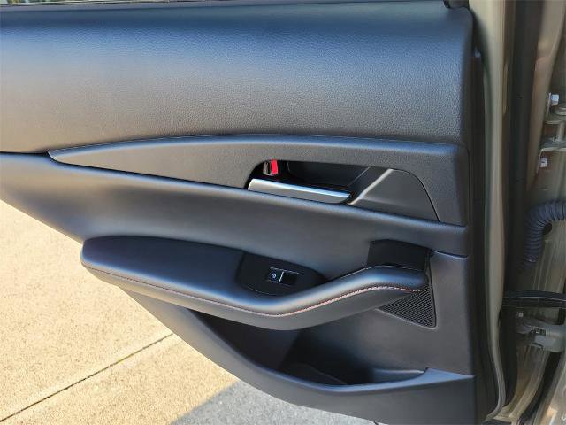 Used 2024 MAZDA CX-30 Carbon image 14