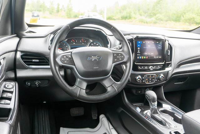 Used 2023 Chevrolet Traverse LT FWD image 13