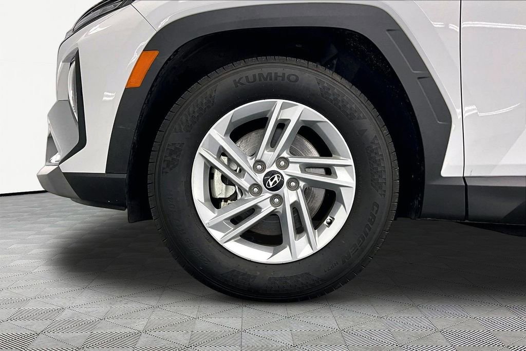 Used 2025 Hyundai Tucson SE FWD image 11