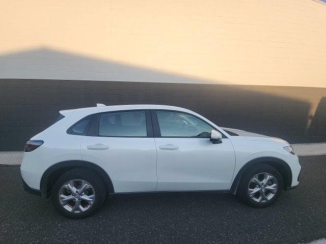 Used 2025 Honda HR-V LX image 7
